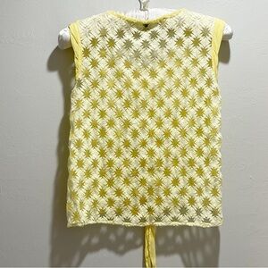 AZULU Women’s Yellow Lace Back Tie Front Blouse Cap Sleeve Lightweight Size S